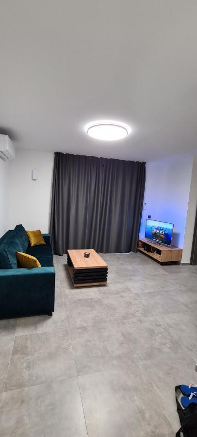 Next Door Apartment Maro & Ivan Njivice Εξωτερικό φωτογραφία